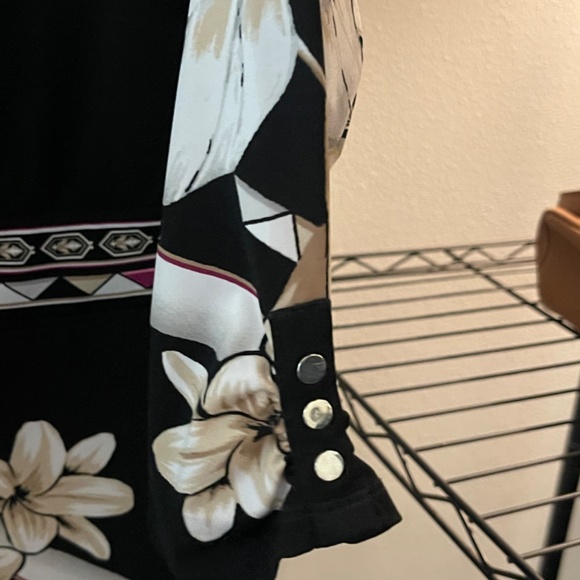 White House Black Market Fun dress like new - Picture 6 of 8